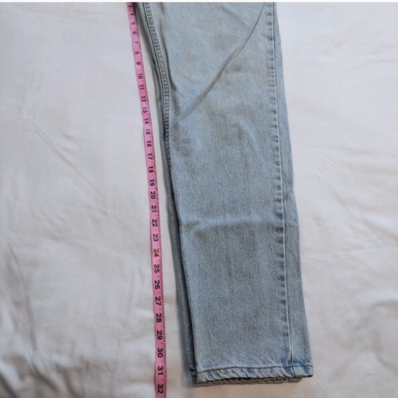 Vintage Levi 550 Relaxed Fit Tapered Leg - Picture 7 of 8